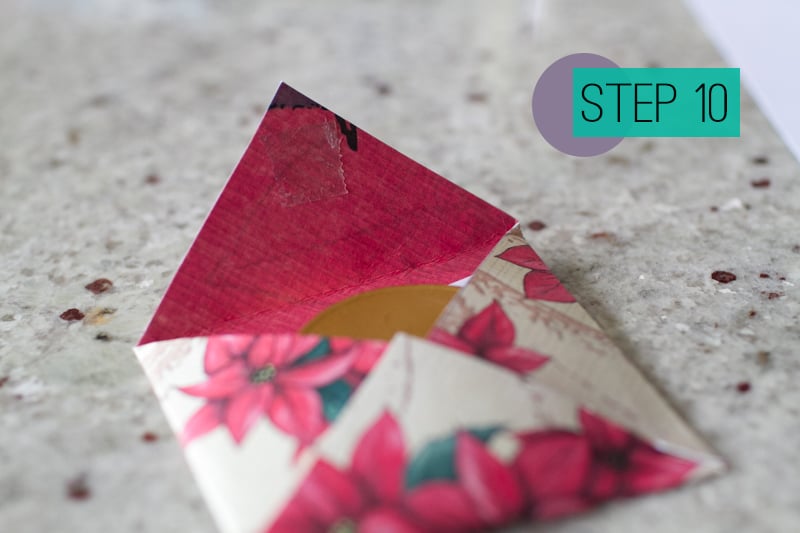 DIY How To Make A Christmas Advent Calendar with Envelopes-12