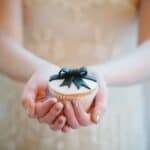 A Dark & Dramatic Black Swan Styled Shoot - Img