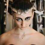 A Dark & Dramatic Black Swan Styled Shoot - Img