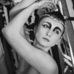 A Dark & Dramatic Black Swan Styled Shoot - Img