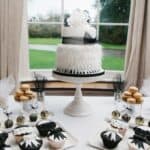 A Dark & Dramatic Black Swan Styled Shoot - Img
