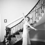 A Dark & Dramatic Black Swan Styled Shoot - Img