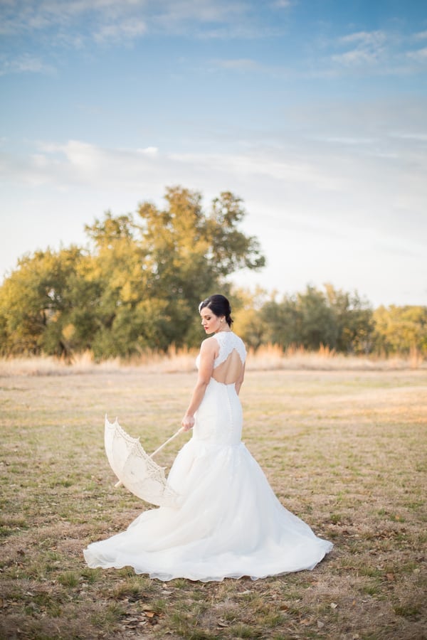 Rustic. Vintage. Elegant Bridal Shoot in Texas |DIY wedding blog | Uk ...