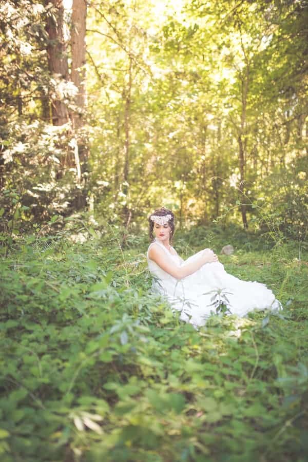 Dreamy & Whimsical Styled Bridal Shoot on Vancouver Island - Noonan Na Chelsea Dawn Photography Makeup Artistry Monicawhimsicalbridalsessionvancouverislandchelseadawnphotography Low