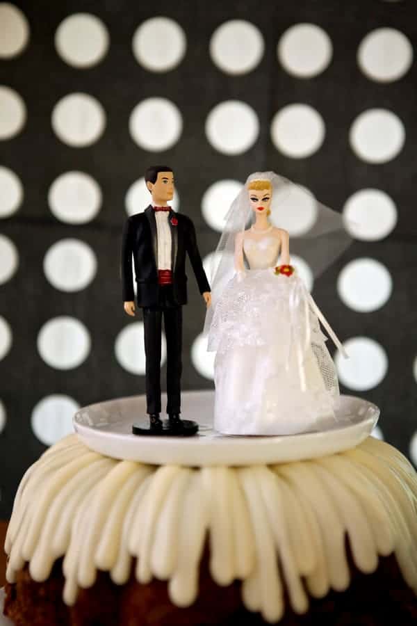 A fun-loving Retro Themed Wedding: Corinne & Alex - Myers Lindell Logan Walker Photography L Low