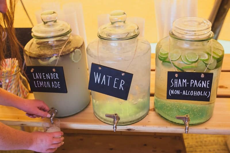 A Handmade & Laid-back Backyard Wedding in a Tipi (19)