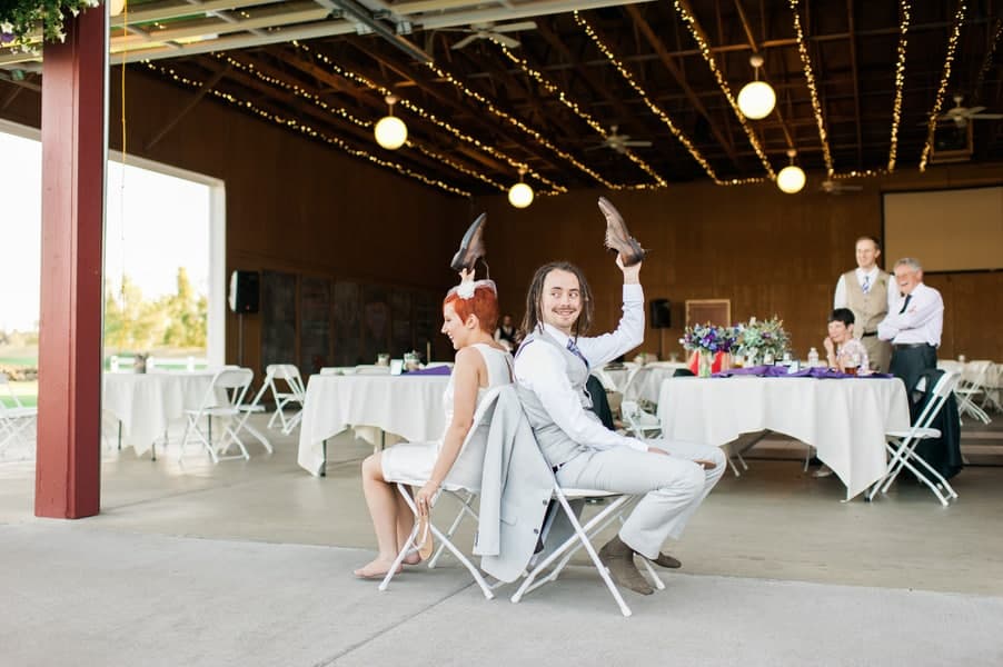 A Rustic & Natural Wedding Filled With Succulents Succulent Laid Back Wedding 35