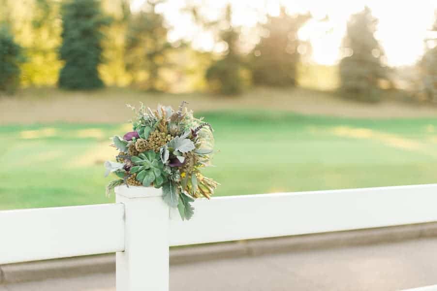 A Rustic & Natural Wedding Filled With Succulents Succulent Laid Back Wedding 39