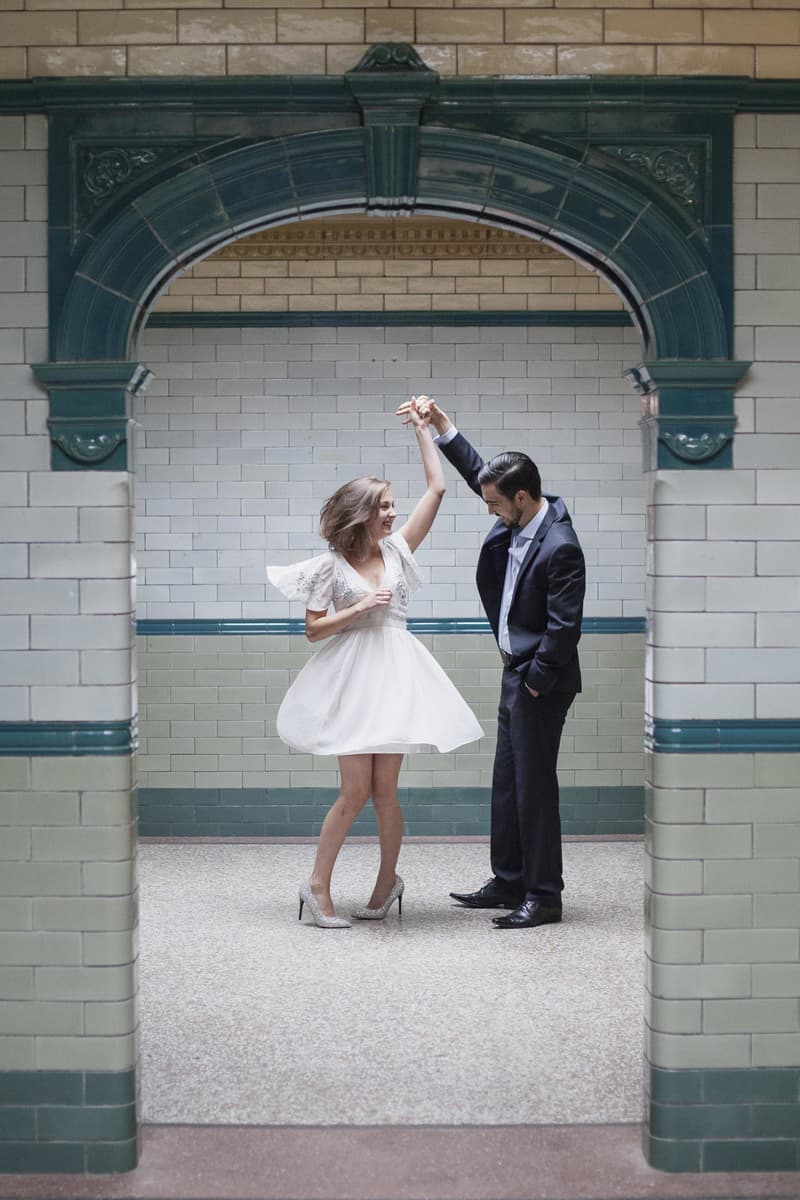 Quirky, Laid back styled wedding shoot at Victoria Baths Manchester (14)