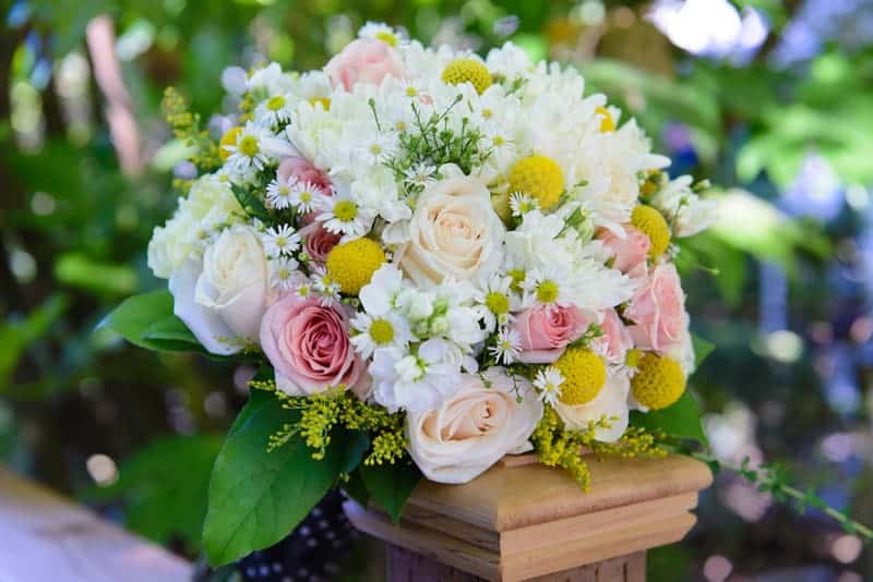 How to host a Mad Men Inspired Wedding (3)