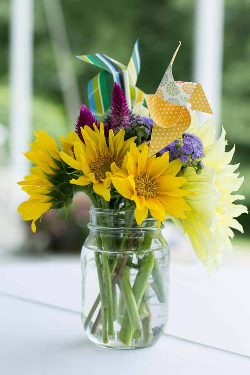 Pinwheel Themed Wedding with Colourful Sunflowers Backyard Inspiration-13