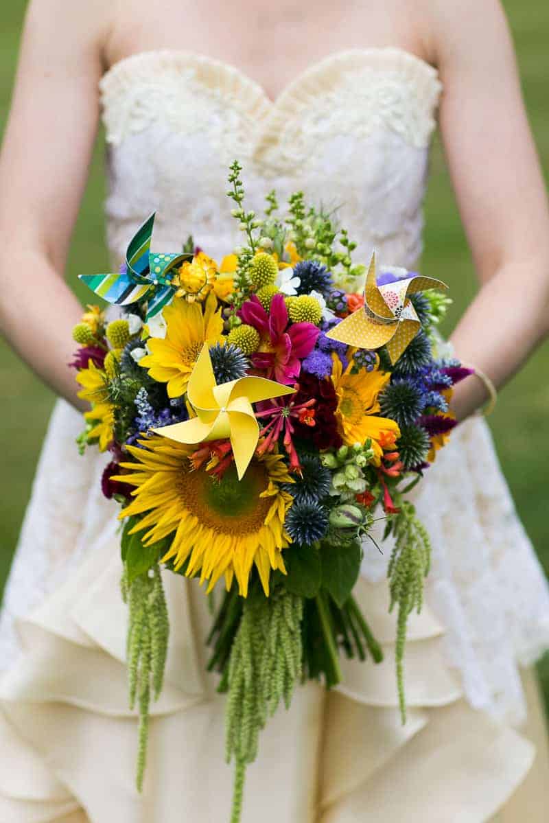 Pinwheel Themed Wedding with Colourful Sunflowers Backyard Inspiration-9