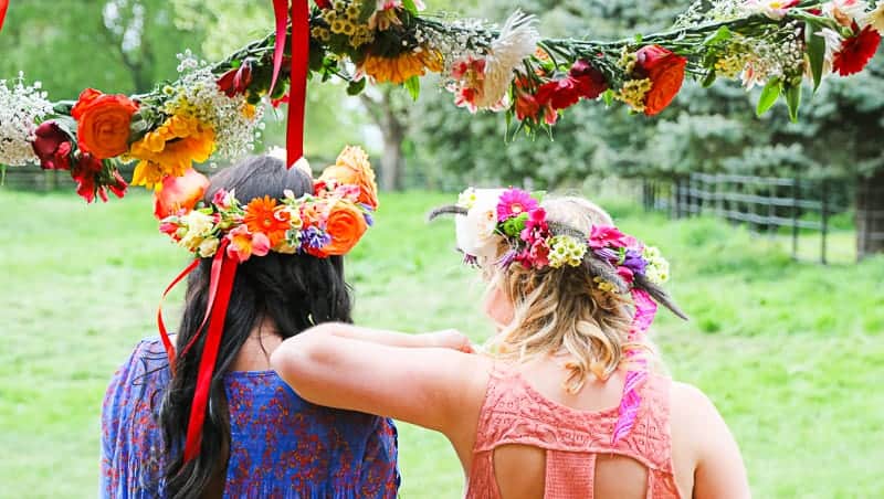 Behind the scenes Free People Festival Wedding Inspiration with Bespoke Bride-10