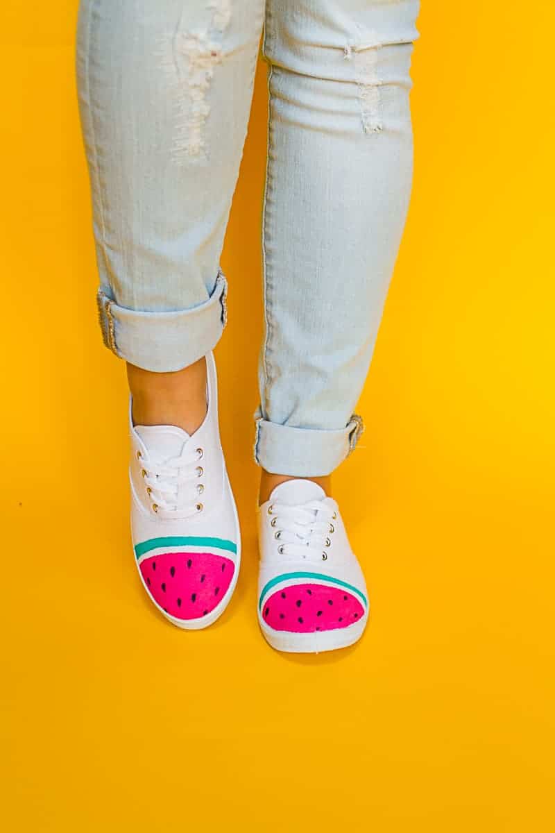 DIY Watermelon Shoes Fabric Paint Fruit themed sneakers pumps_-6
