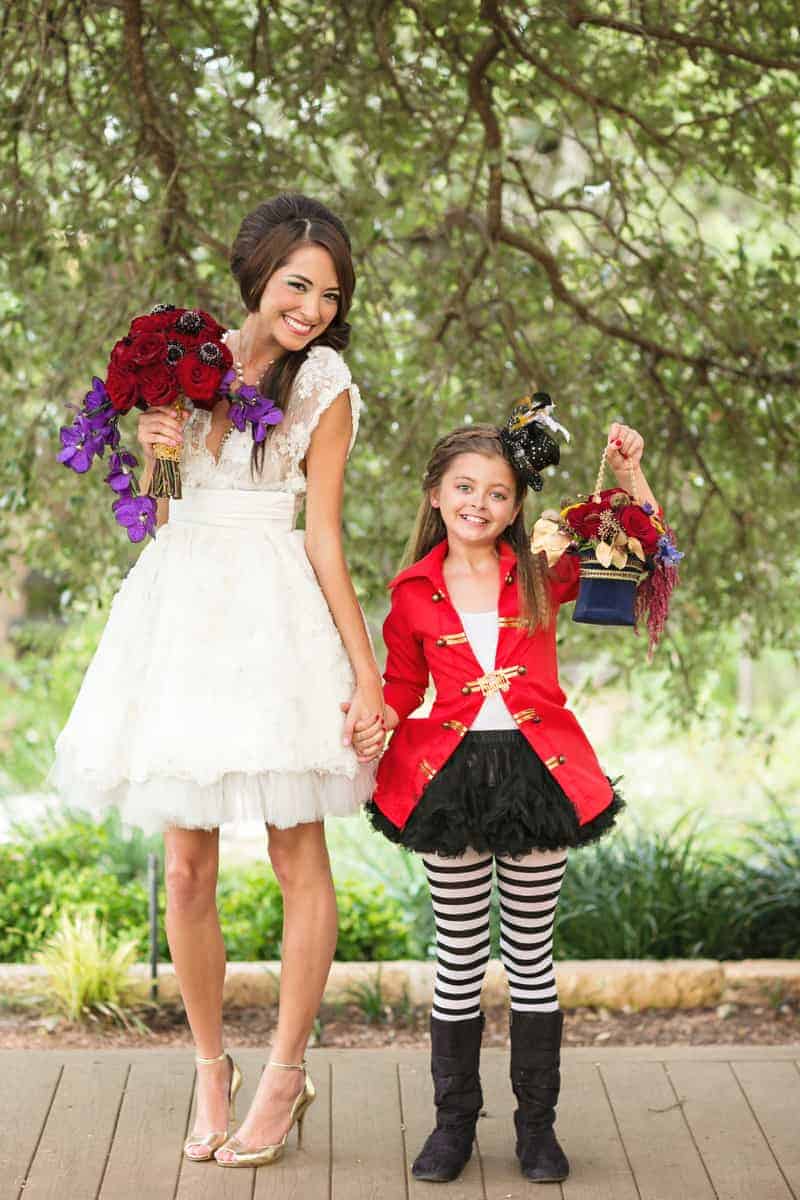 CIRCUS WEDDING INSPIRATION WITH A FUN VINTAGE CARNIVAL