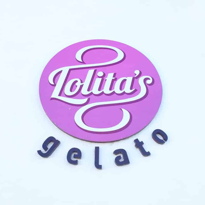 Santorini Oia Travel Guide Reccomendations Honeymoon Colourful Place Greece_-108