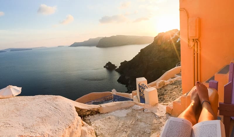 Santorini Oia Travel Guide Reccomendations Honeymoon Colourful Place Greece_-111