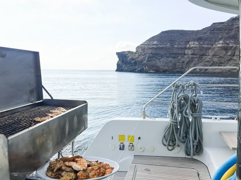 Santorini Oia Travel Guide Reccomendations Honeymoon Colourful Place Greece_-122