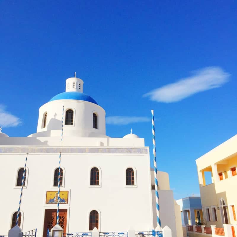 Santorini Oia Travel Guide Reccomendations Honeymoon Colourful Place Greece_-5