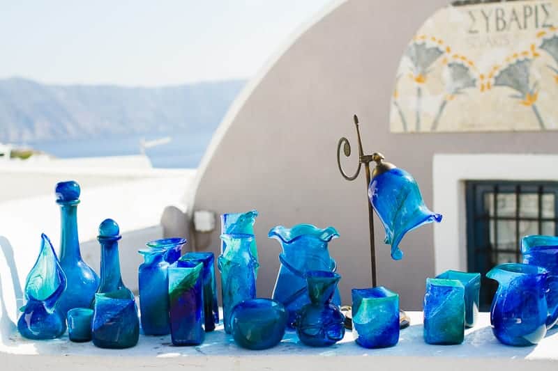 Santorini Oia Travel Guide Reccomendations Honeymoon Colourful Place Greece_-51