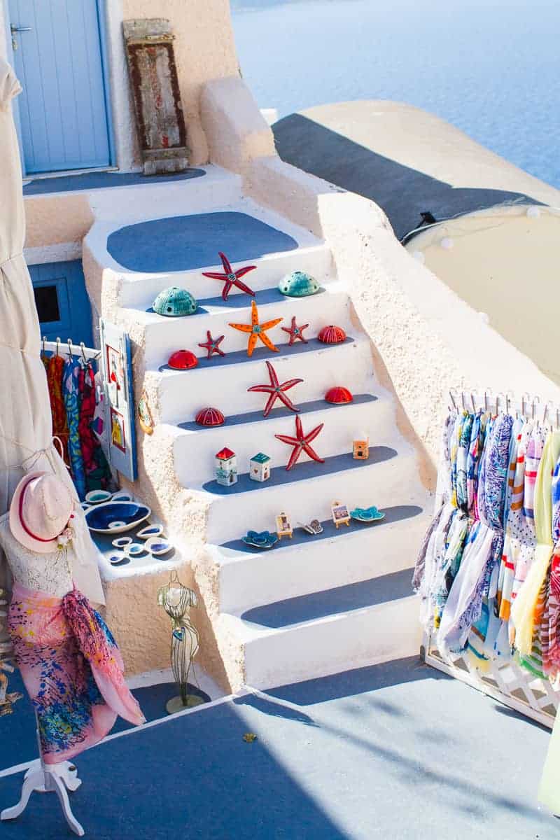Santorini Oia Travel Guide Reccomendations Honeymoon Colourful Place Greece_-70