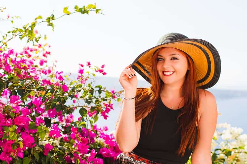Santorini Oia Travel Guide Reccomendations Honeymoon Colourful Place Greece_-75