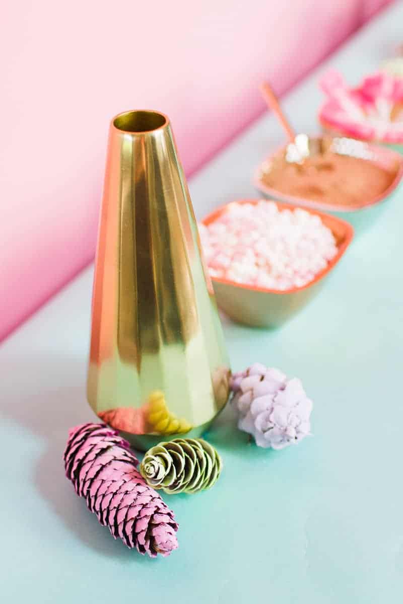 Hot chocolate bar oliver bonas pastel themed decoration christmas xmas styling mint pink blue pine cones mugs festive pretty modern DIY how to-7