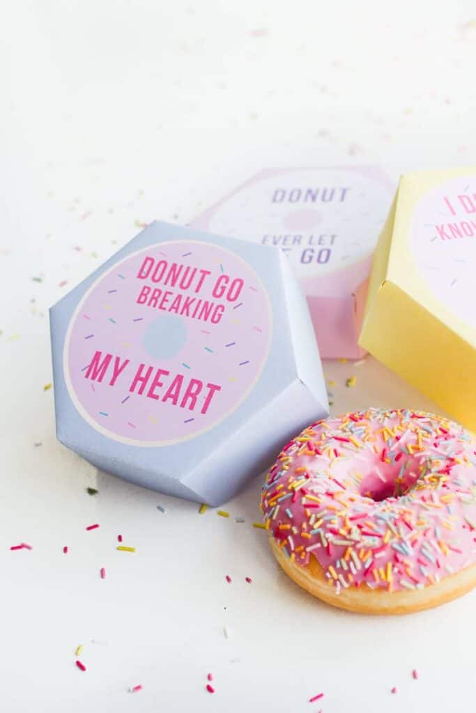 FREE PRINTABLE FUN PUN DONUT BOXES FOR YOUR VALENTINE! BespokeBride
