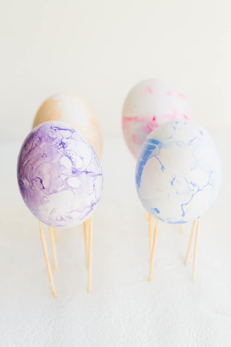 DIY Marble Easter Eggs Pastel Pretty how to make nail varnish easter tutorial spring-3