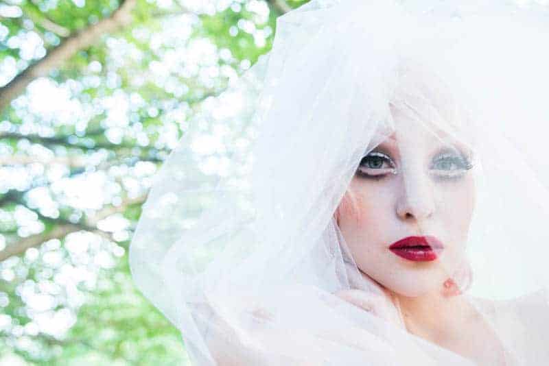 ALTERNATIVE DOLLFACE BRIDE - THINGS NOT TO SAY TO A BRIDE TO BE (6)