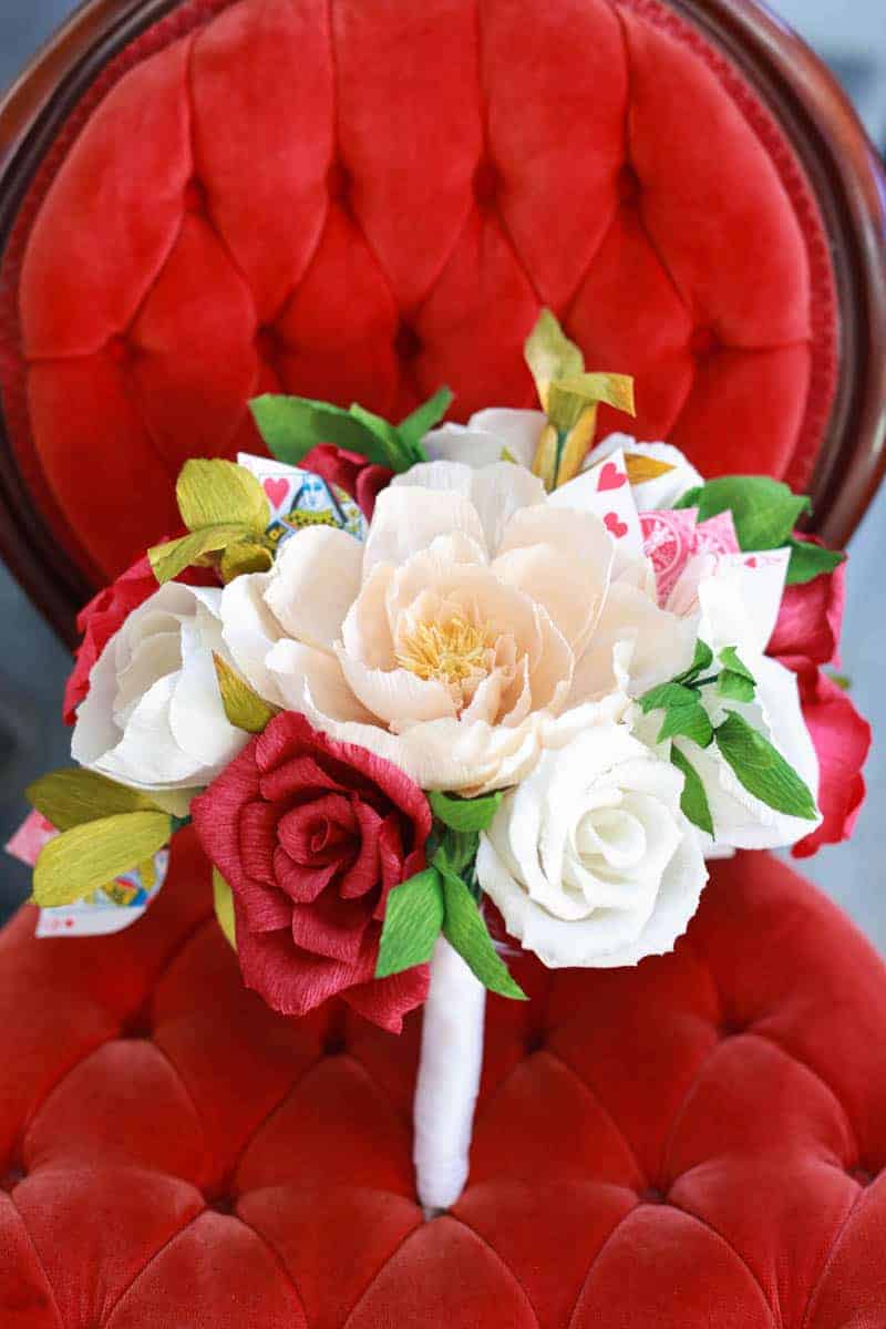 MODERN ALICE IN WONDERLAND THEMED WEDDING (19)