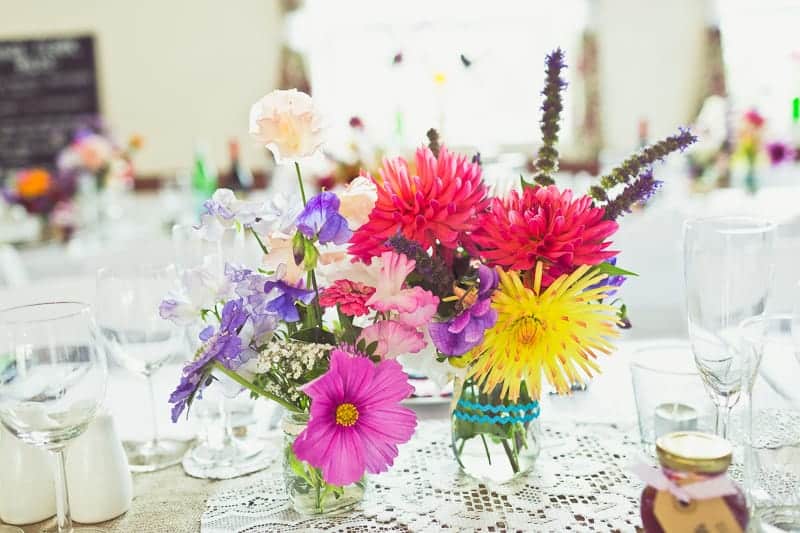 THIS CUTE DIY WEDDING IN A VILLAGE HALL IS EVERY CRAFTER'S DREAM! (18)