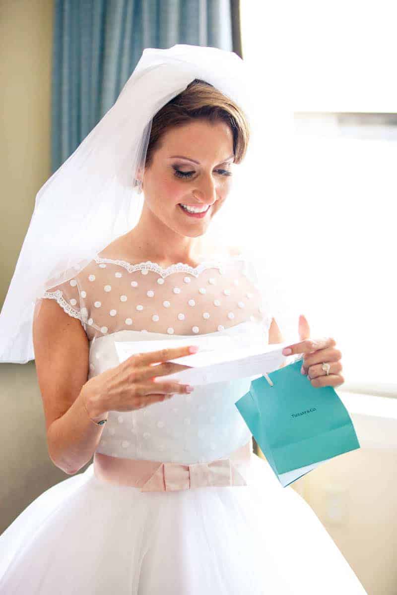 A CASUAL LAID BACK WEDDING WITH THE BRIDE IN A CANDY ANTHONY DRESS (1)