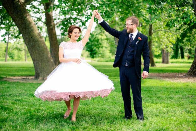 A CASUAL LAID BACK WEDDING WITH THE BRIDE IN A CANDY ANTHONY DRESS (10)