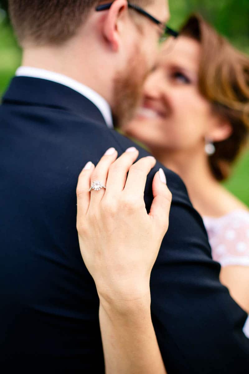 A CASUAL LAID BACK WEDDING WITH THE BRIDE IN A CANDY ANTHONY DRESS (11)