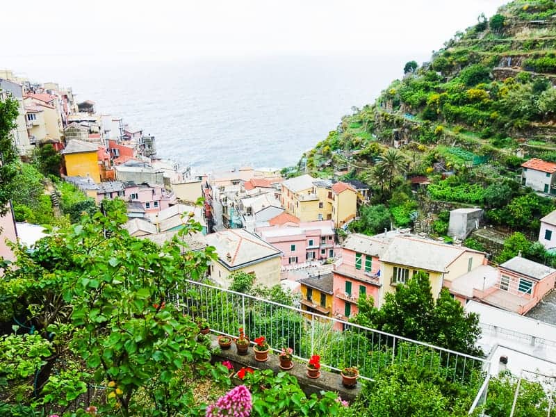 Cinque Terre Travel Guide Train Hiking Italy Information Advice Reccomendation Colourful_-74