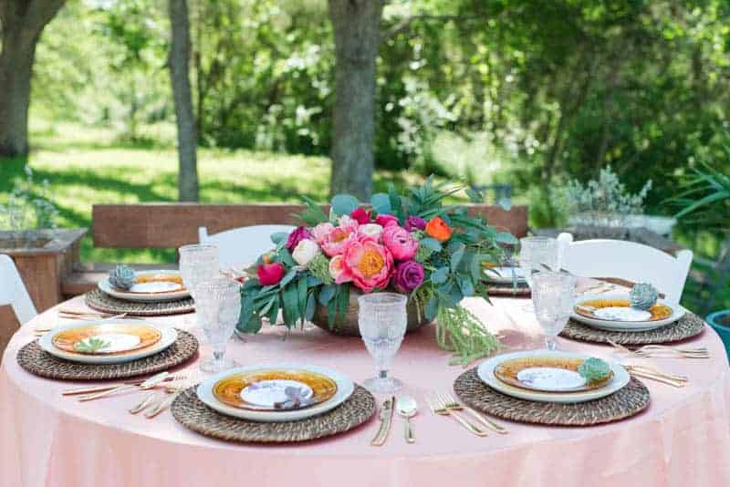 BOLD & VIBRANT HOT PINK CORAL BOHEMIAN STYLING WEDDING IDEAS (4)