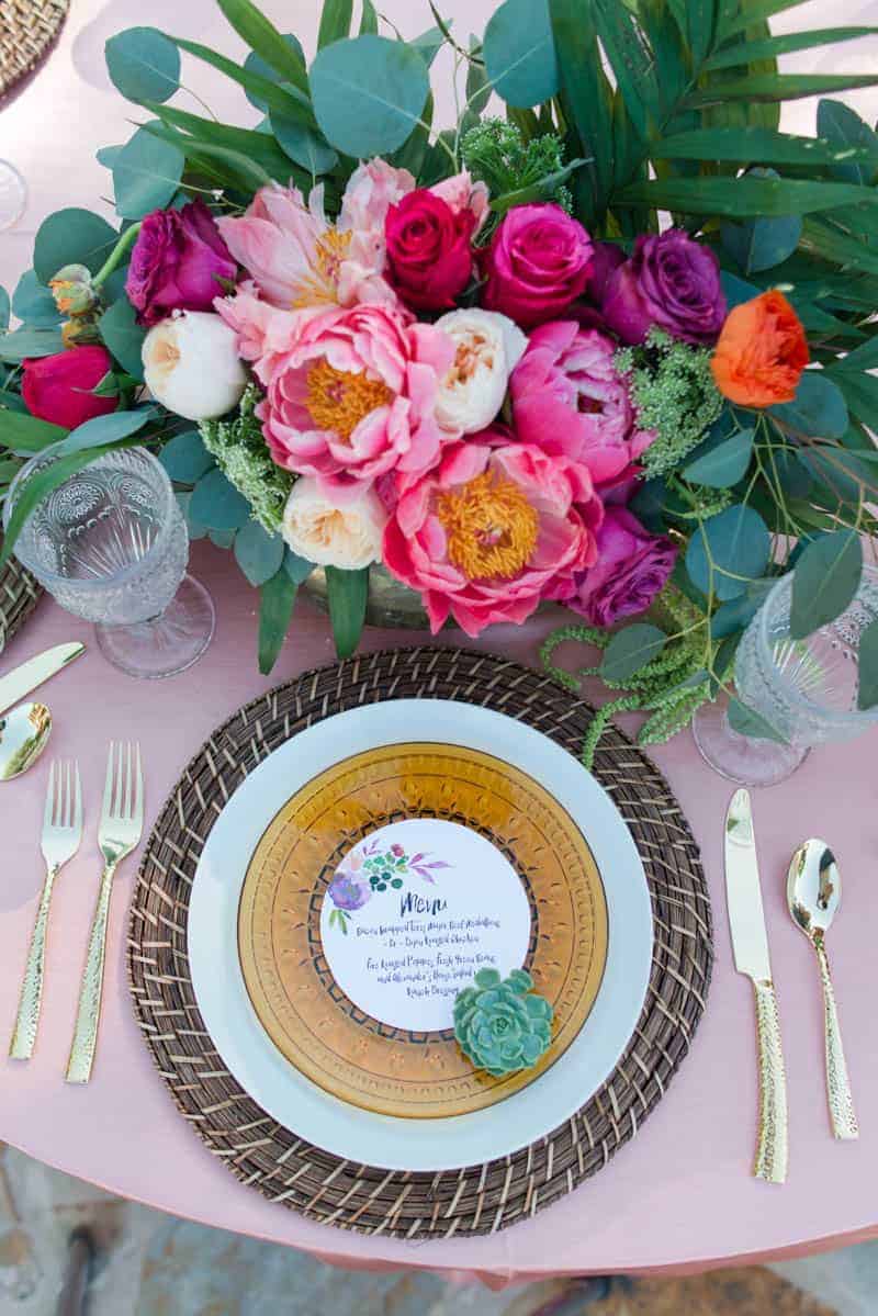 BOLD & VIBRANT HOT PINK CORAL BOHEMIAN STYLING WEDDING IDEAS (5)