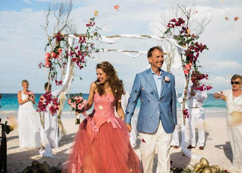 REAL LIFE CINDERELLA FAIRY TALE WEDDING IN THE BAHAMAS WITH A PINK VERA WANG DRESS (22)