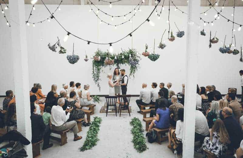 edgy-minimalistic-wedding-in-a-birmingham-art-gallery-4