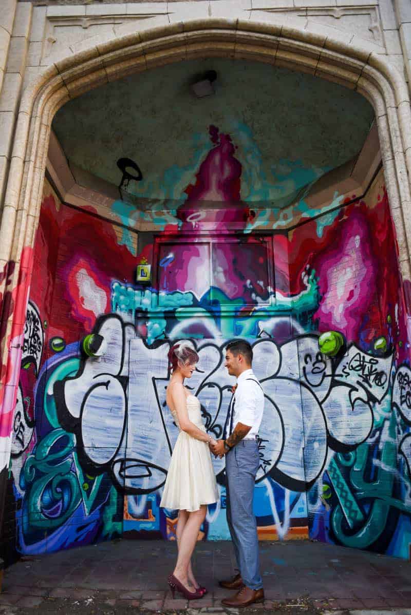 rock-roll-elopement-with-chicagos-colorful-wall-murals-8