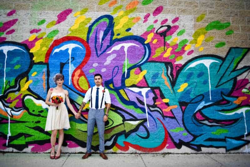 rock-roll-elopement-with-chicagos-colorful-wall-murals-9