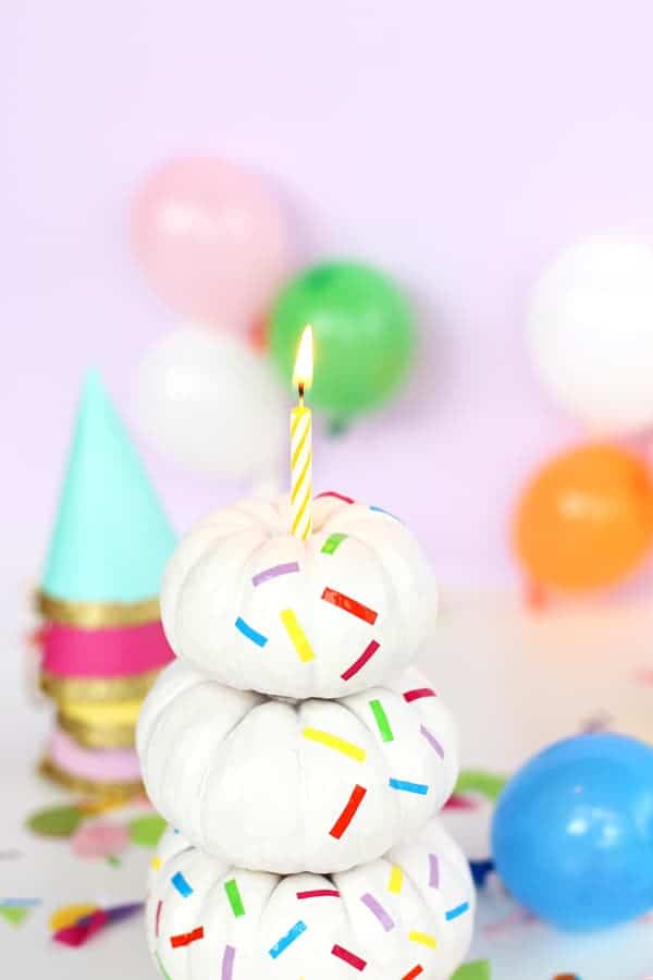 10 COLOURFUL HALLOWEEN DIYS YOU NEED TO MAKE! - Cake Pumpkin