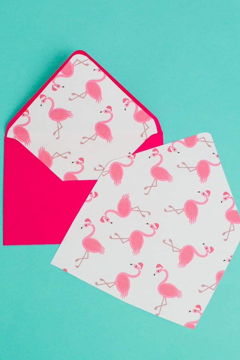 noel-enveloppe-liners-gratuit-imprimable-téléchargement-festif-flamingo-cactus-lights-rose-fun-3