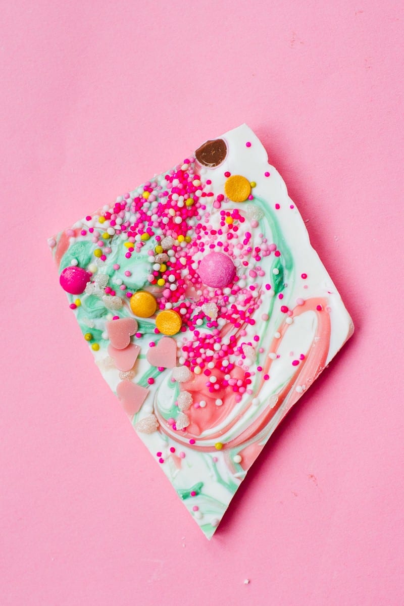 candy-bark-christmas-festive-pink-green-white-candy-melts-chocolate-bark-xmas-sprinkles-favours-7