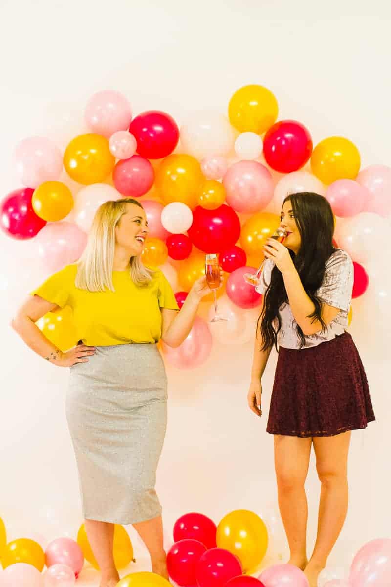 diy-balloon-backdrop-new-years-eve-photo-booth-colourful-fun-decor-ideas-tutorial-15