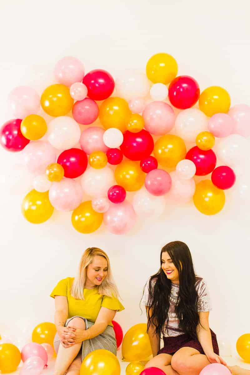 diy-balloon-backdrop-new-years-eve-photo-booth-colourful-fun-decor-ideas-tutorial-19