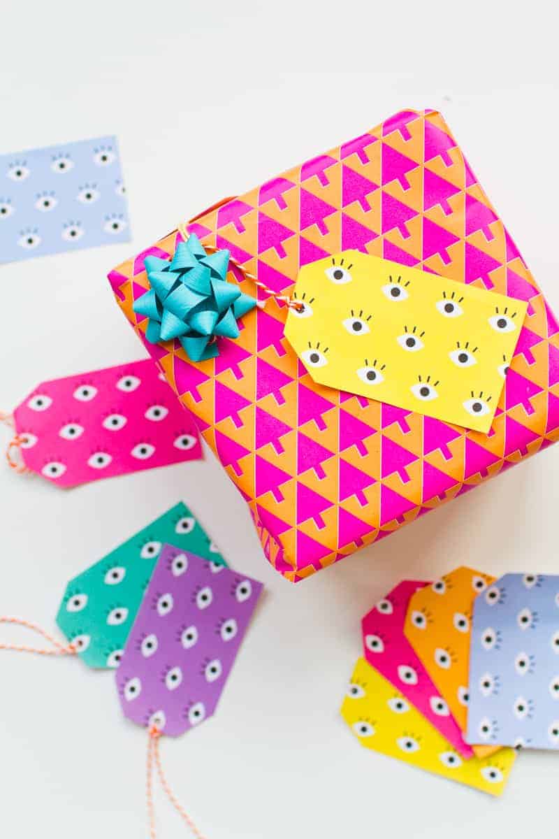 free-printable-eye-gift-tags-print-christmas-gift-wrap-colourful-fun-download-10