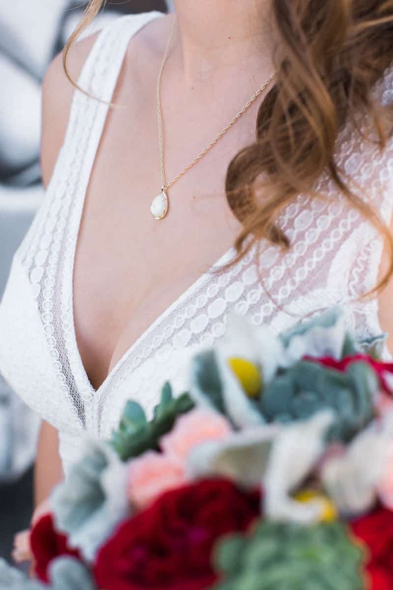 COLORFUL LAS VEGAS ELOPEMENT WITH LUNCH AT IN-N-OUT BURGER (11)