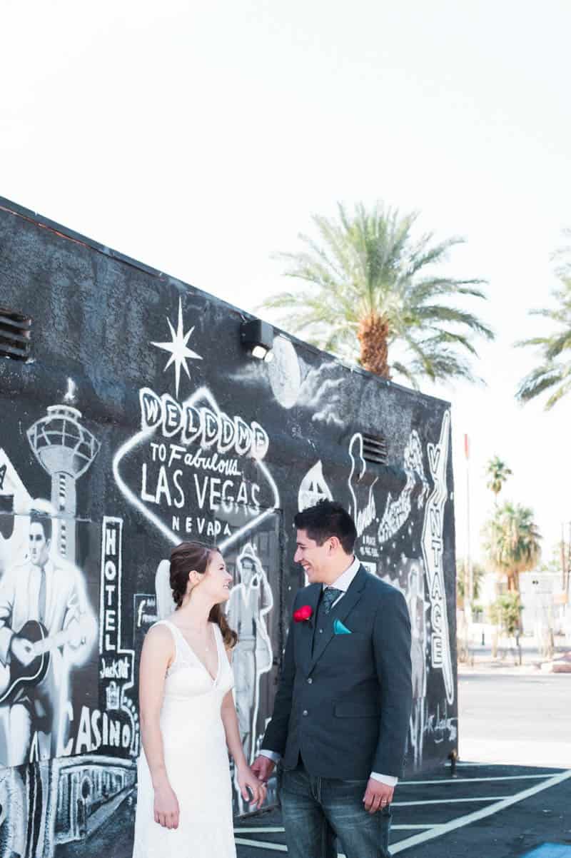 COLORFUL LAS VEGAS ELOPEMENT WITH LUNCH AT IN-N-OUT BURGER (9)